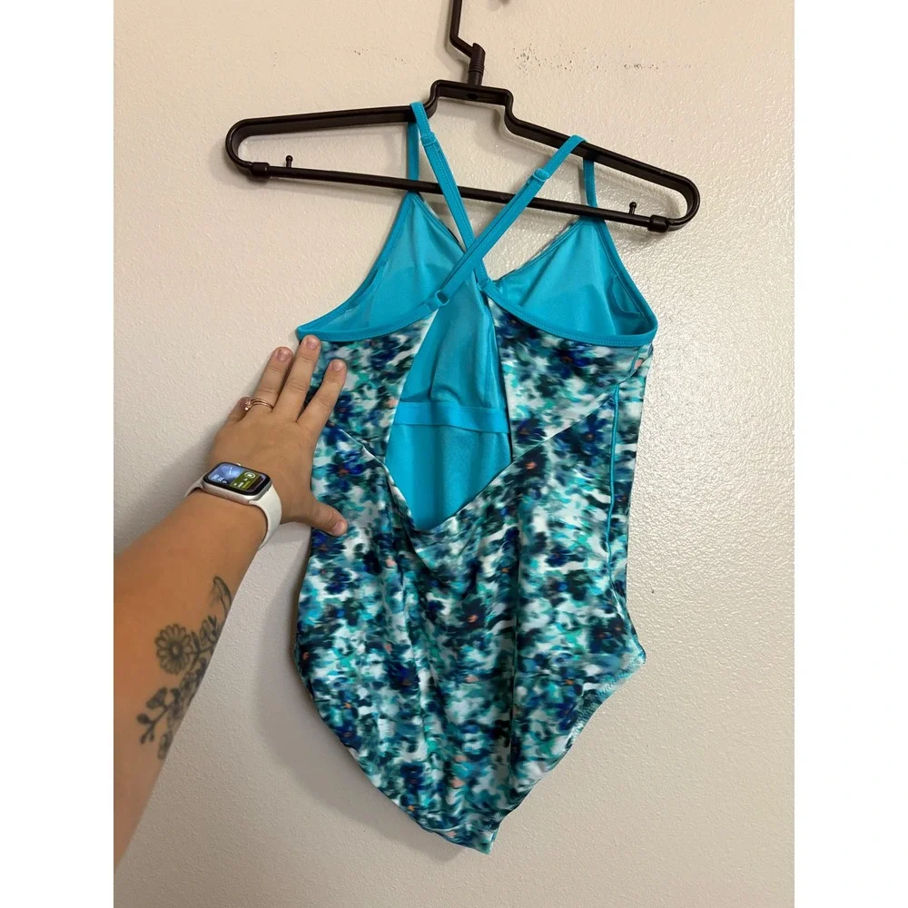 Athleta girl one